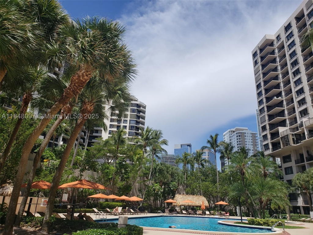 Real estate property located at 540 Brickell Key Dr #1524, Miami-dade, Brickell Key Ii Condo, Miami, FL