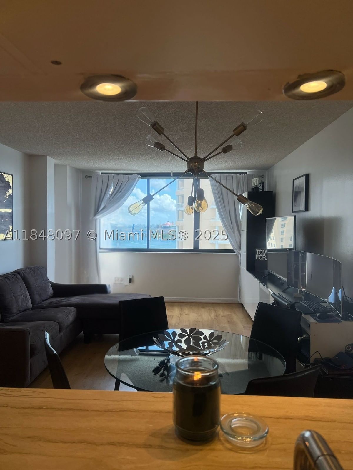 Real estate property located at 540 Brickell Key Dr #1524, Miami-dade, Brickell Key Ii Condo, Miami, FL