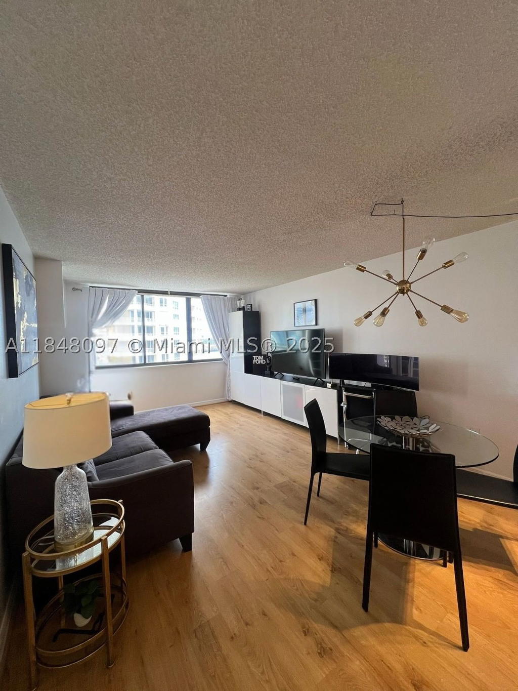 Real estate property located at 540 Brickell Key Dr #1524, Miami-dade, Brickell Key Ii Condo, Miami, FL