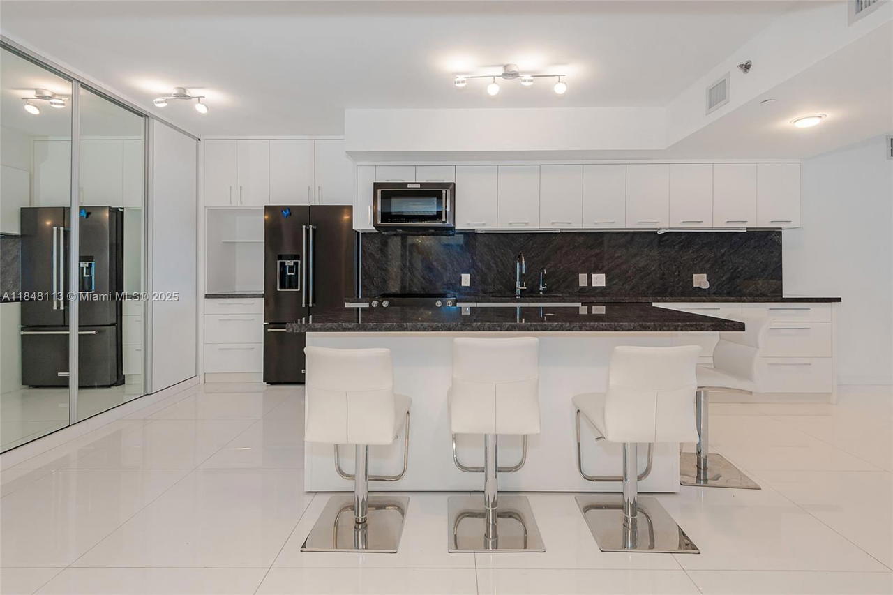 Real estate property located at 1850 Ocean Dr #2702, Broward, Beach Club Condo, Hallandale Beach, FL