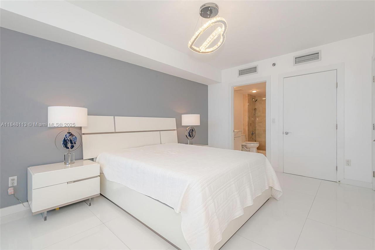 Real estate property located at 1850 Ocean Dr #2702, Broward, Beach Club Condo, Hallandale Beach, FL