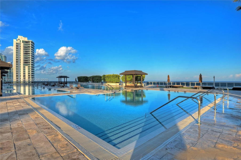 Real estate property located at 1850 Ocean Dr #2702, Broward, Beach Club Condo, Hallandale Beach, FL