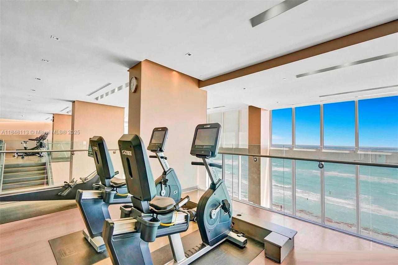 Real estate property located at 1850 Ocean Dr #2702, Broward, Beach Club Condo, Hallandale Beach, FL