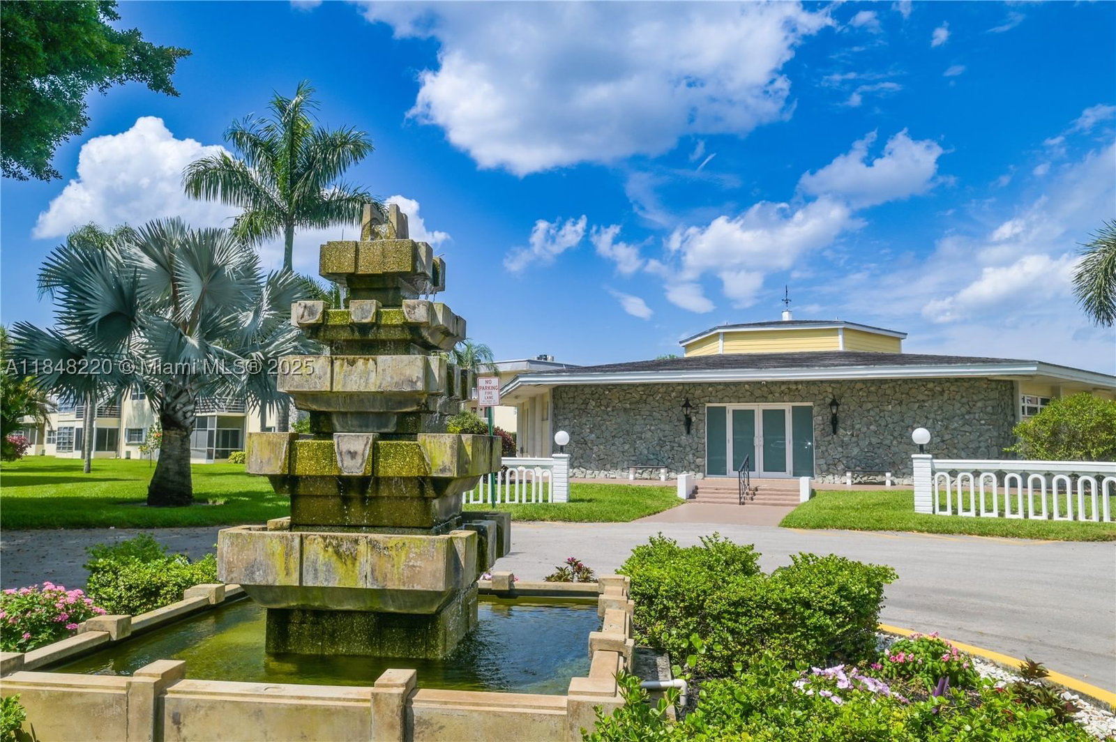 Real estate property located at 4311 16th St B109, Broward, Bradley Hall Condo, Lauderhill, FL