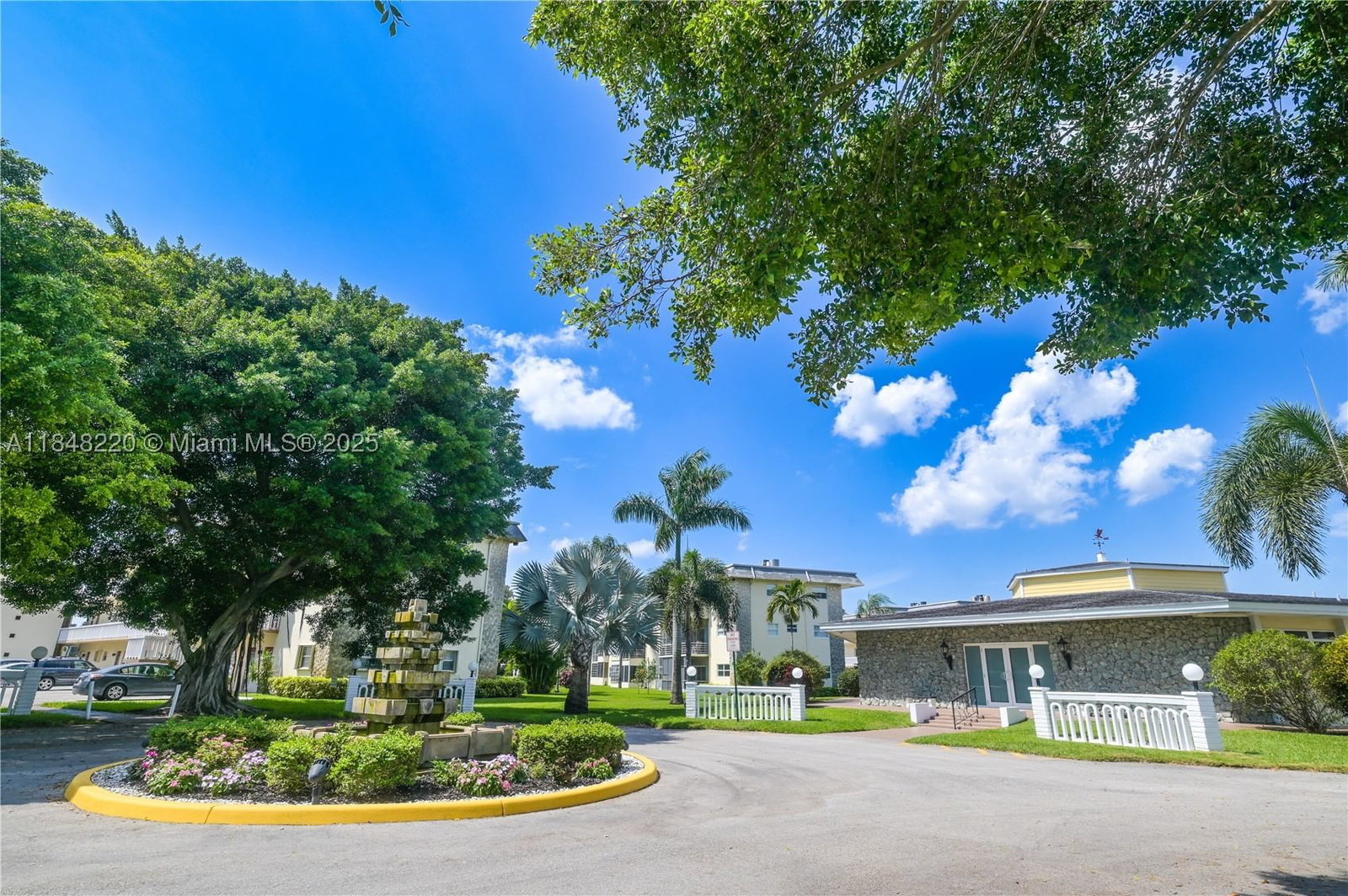 Real estate property located at 4311 16th St B109, Broward, Bradley Hall Condo, Lauderhill, FL