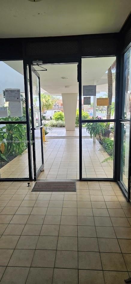 Real estate property located at 2025 164th St #914, Miami-dade, Crestview Towers Condo, North Miami Beach, FL