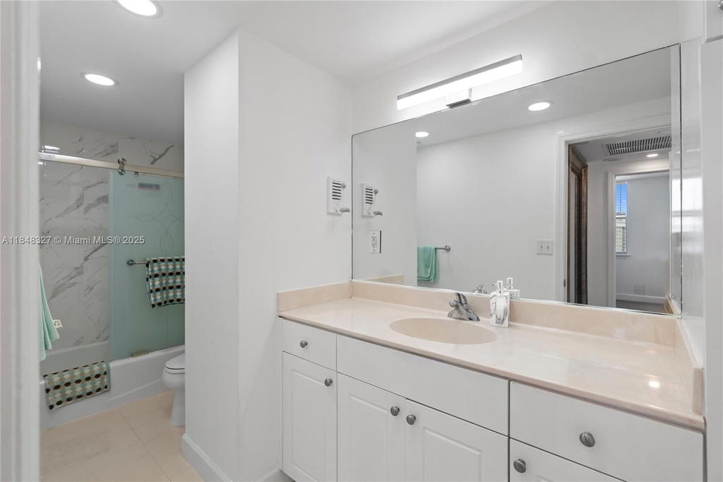 Real estate property located at 401 69th St #1204, Miami-dade, 401 Blu Of North Beach Co, Miami Beach, FL