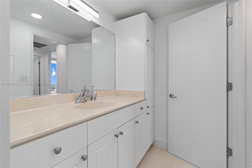 Real estate property located at 401 69th St #1204, Miami-dade, 401 Blu Of North Beach Co, Miami Beach, FL