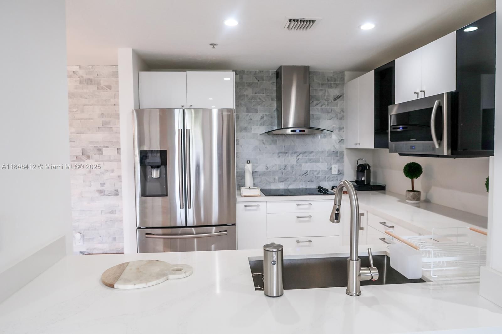 Real estate property located at 6630 114th Ave #1534, Miami-dade, The Courts At Doral Isles, Doral, FL