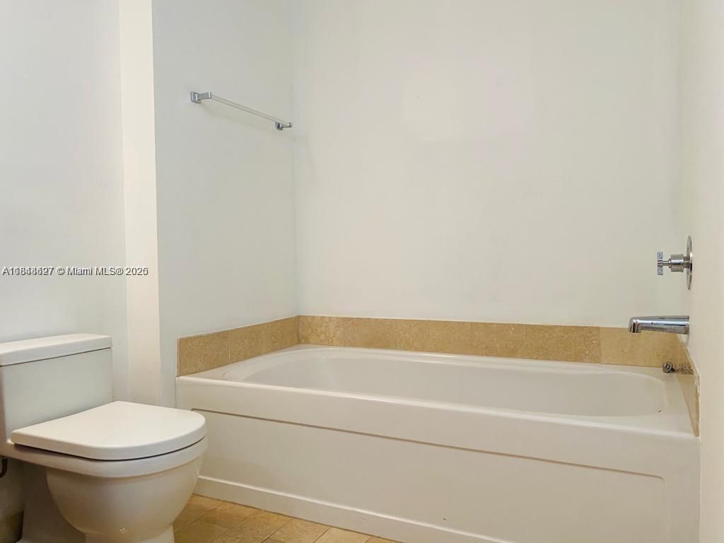 Real estate property located at , Miami-dade, The Axis On Brickell Cond, Miami, FL