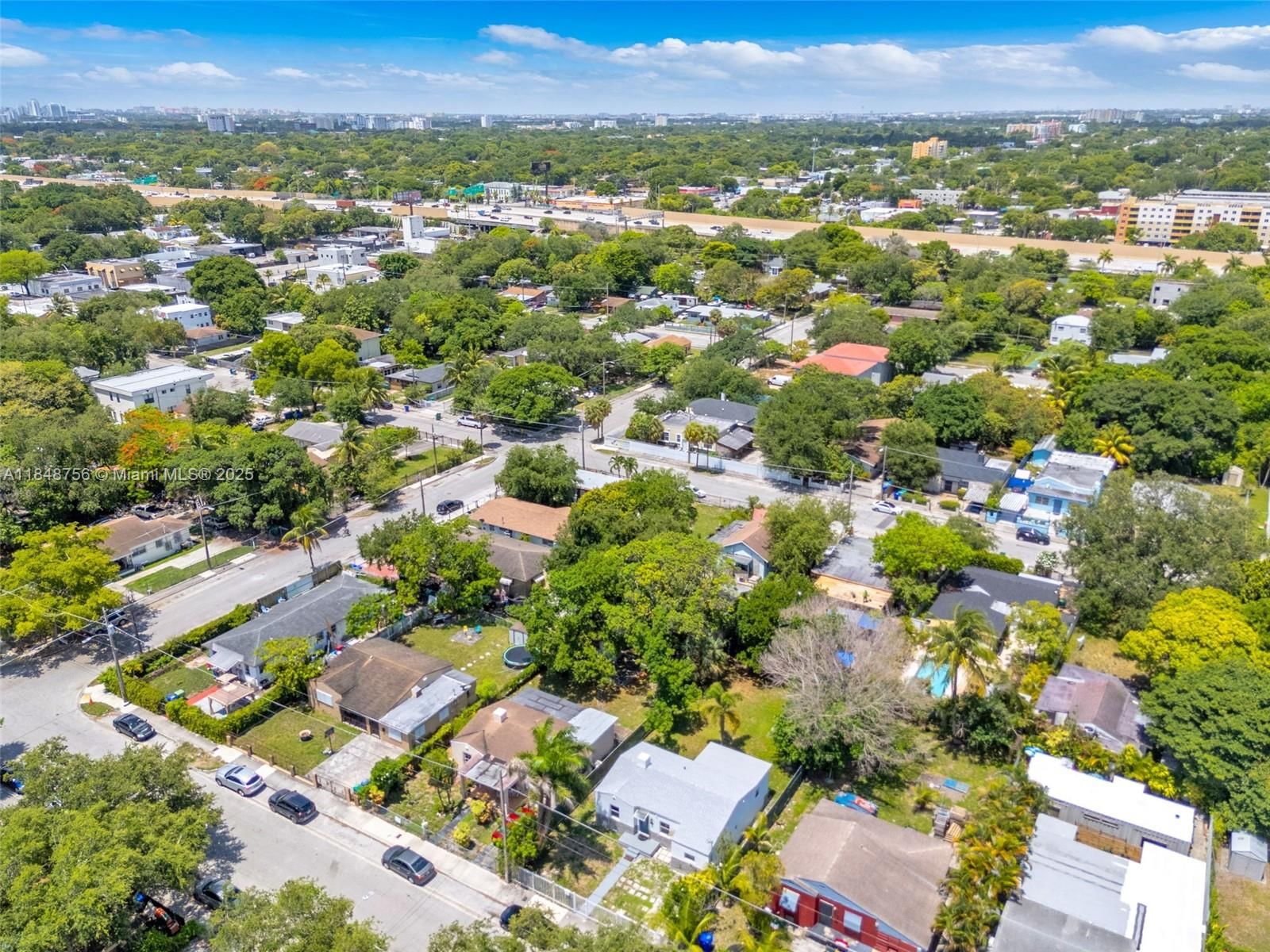 Real estate property located at 5636 4th Ave, Miami-dade, Buena Vista Gardens, Miami, FL