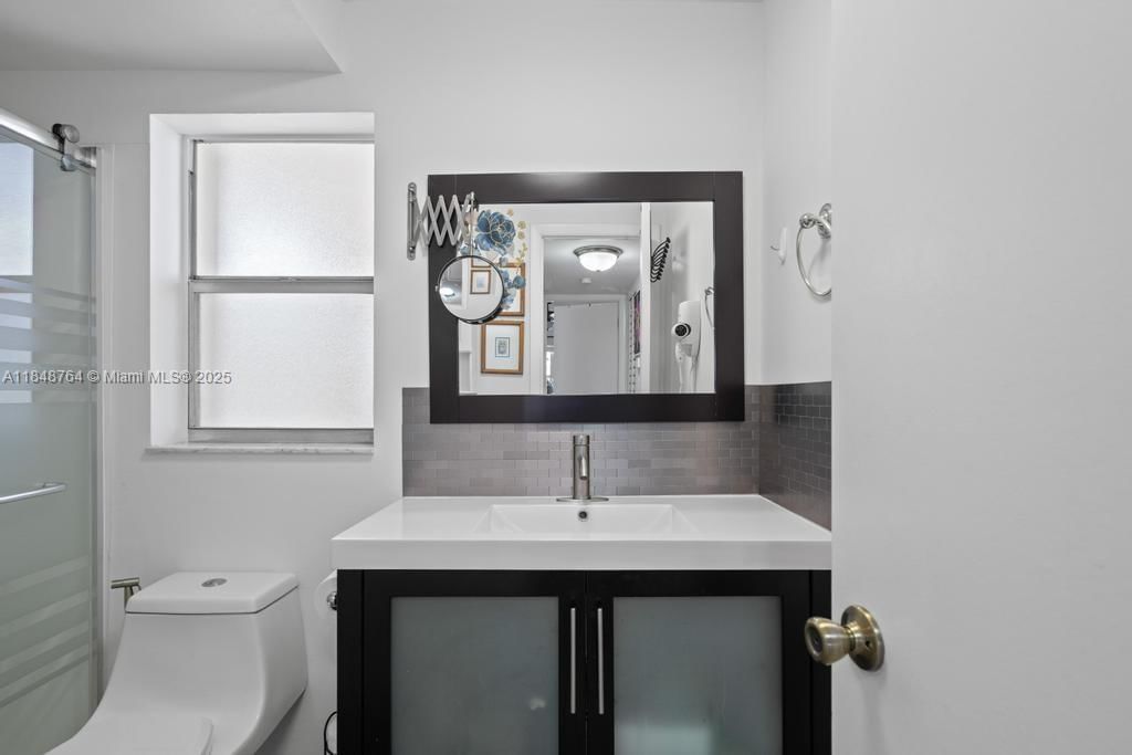 Real estate property located at 9181 Sunrise Lakes Blvd #108, Broward, Sunrise Lakes 114 Condo, Sunrise, FL