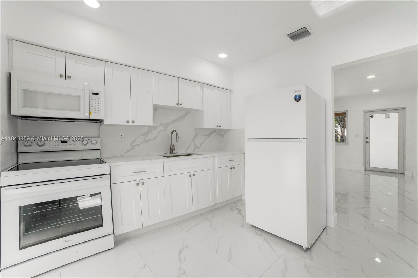 Real estate property located at 801 109th St, Miami-dade, Pinewood Park Extension, Miami, FL