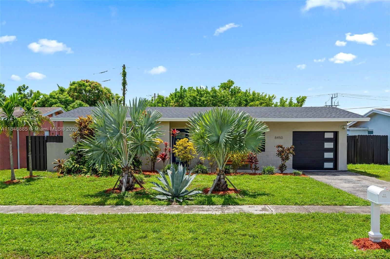 Real estate property located at 8450 28th St, Broward, Sunrise Golf Village, Sunrise, FL