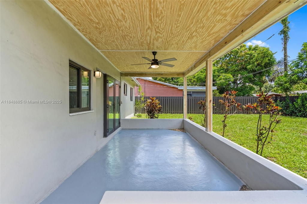 Real estate property located at 8450 28th St, Broward, Sunrise Golf Village, Sunrise, FL