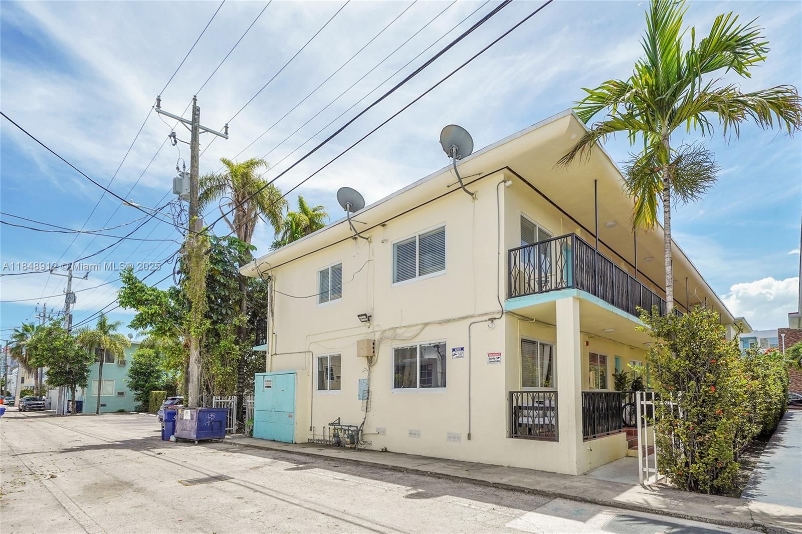 Real estate property located at 1135 Euclid Ave #207, Miami-dade, Ramavest Condo, Miami Beach, FL