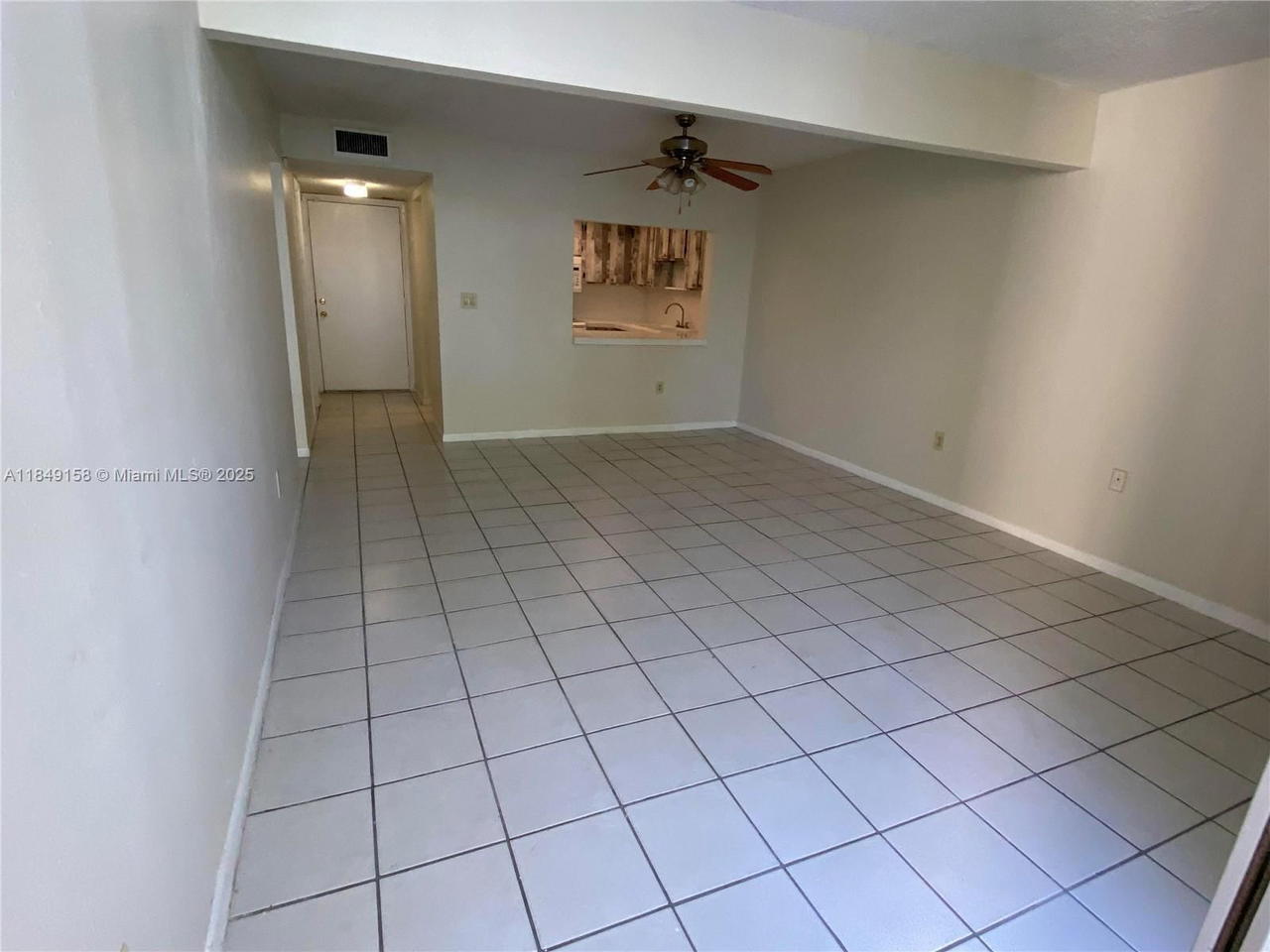 Real estate property located at 10090 80th Ct #1330, Miami-dade, Samari Lake East Condo, Hialeah Gardens, FL