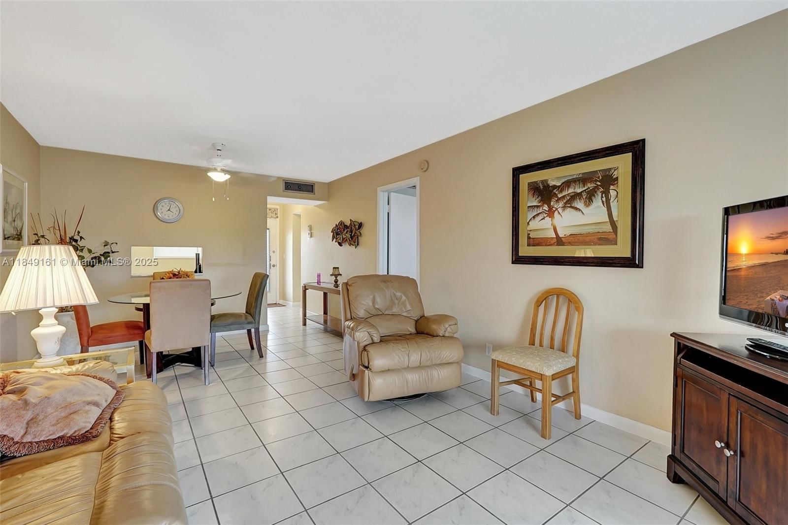 Real estate property located at 2800 47th Ter #404B, Broward, Lauderdale Oaks Condo 4, Lauderdale Lakes, FL
