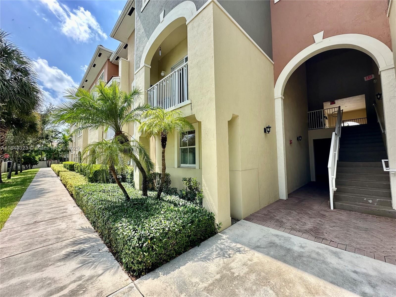 Real estate property located at 10870 88th Ter #103, Miami-dade, Coronado At Doral Iii Con, Doral, FL