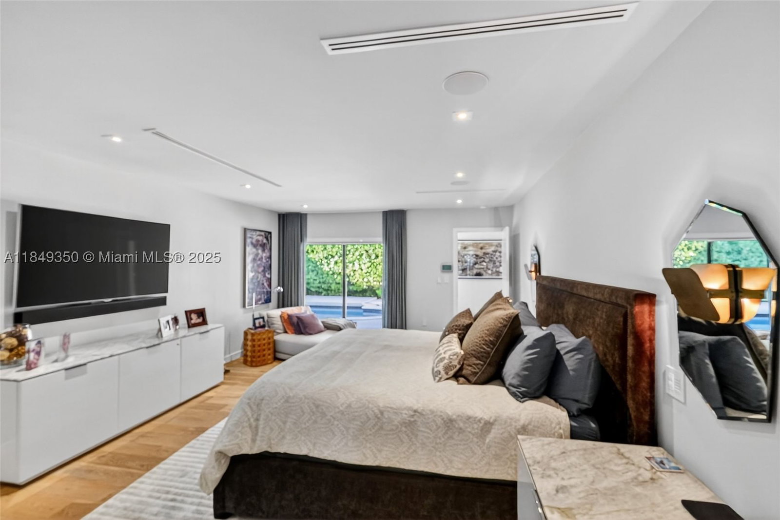 Real estate property located at 2152 Prairie Ave, Miami-dade, Mid Golf Sub, Miami Beach, FL