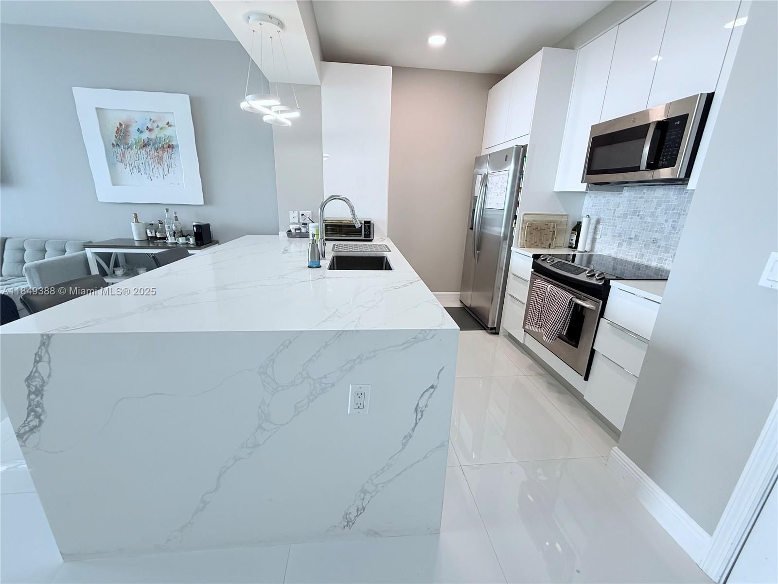 Real estate property located at 951 Brickell Ave #3402, Miami-dade, The Plaza 901 Brickell Co, Miami, FL