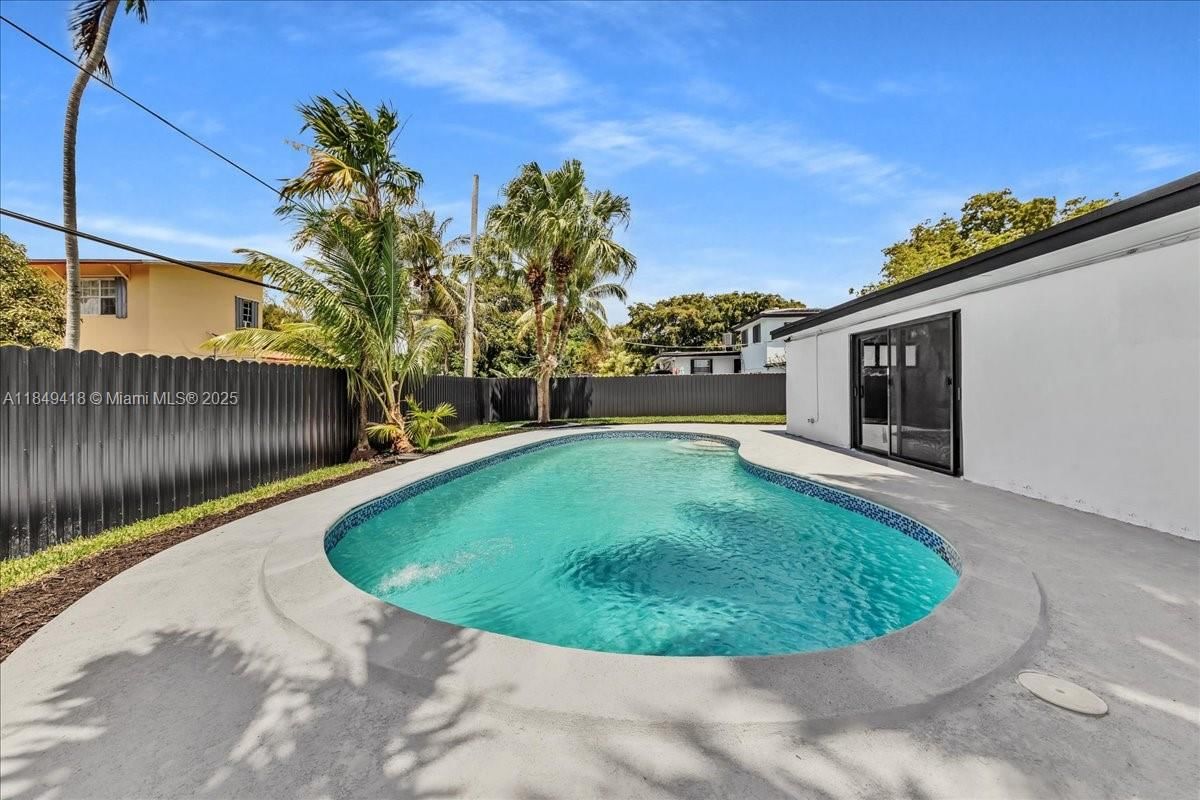 Real estate property located at 15020 7th Ave, Miami-dade, Rymer Sub, Miami, FL