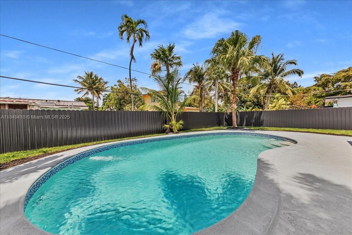 Real estate property located at 15020 7th Ave, Miami-dade, Rymer Sub, Miami, FL