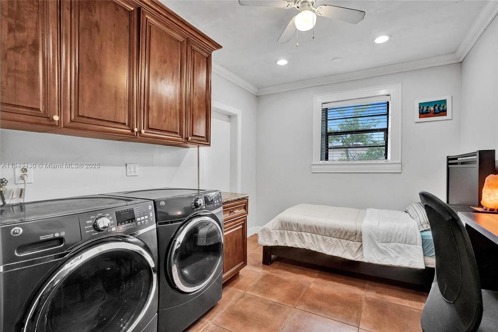 Real estate property located at 821 Oleander Dr, Broward, Plantation Gardens 3rd Se, Plantation, FL