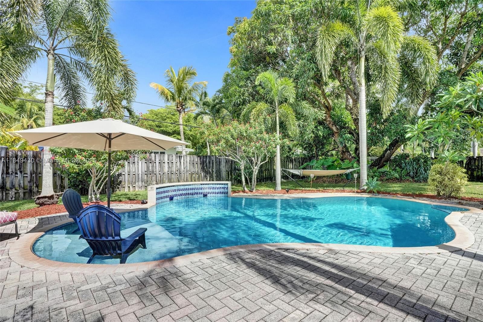 Real estate property located at 821 Oleander Dr, Broward, Plantation Gardens 3rd Se, Plantation, FL