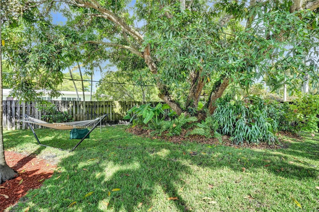 Real estate property located at 821 Oleander Dr, Broward, Plantation Gardens 3rd Se, Plantation, FL