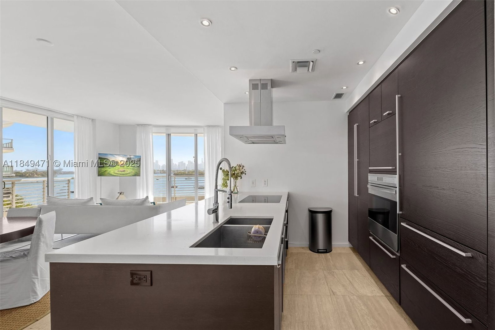 Real estate property located at 1445 16th St #602, Miami-dade, Capri South Beach Condo, Miami Beach, FL