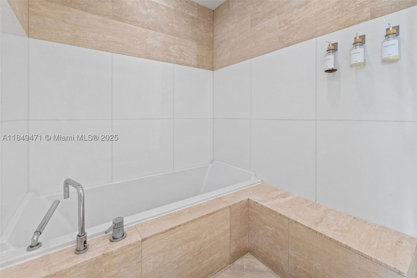 Real estate property located at 1445 16th St #602, Miami-dade, Capri South Beach Condo, Miami Beach, FL