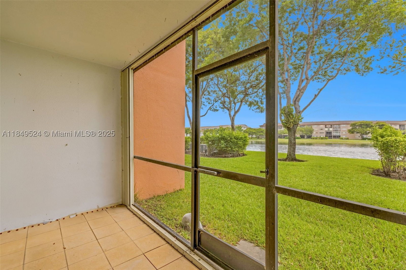Real estate property located at 701 141st Ave #109R, Broward, Plymouth At Century Villa, Pembroke Pines, FL