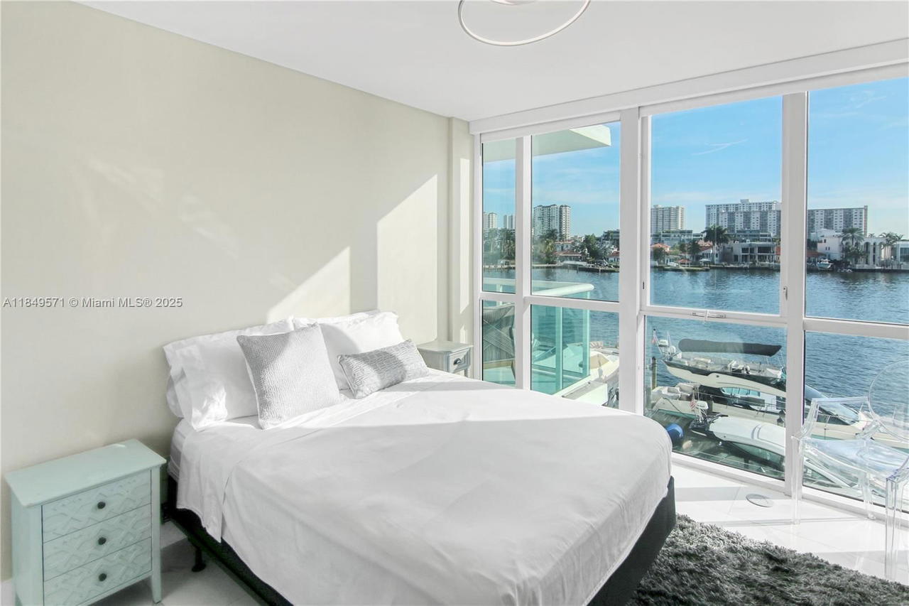 Real estate property located at 400 Sunny Isles Blvd #307, Miami-dade, 400 Sunny Isles Condo Eas, Sunny Isles Beach, FL