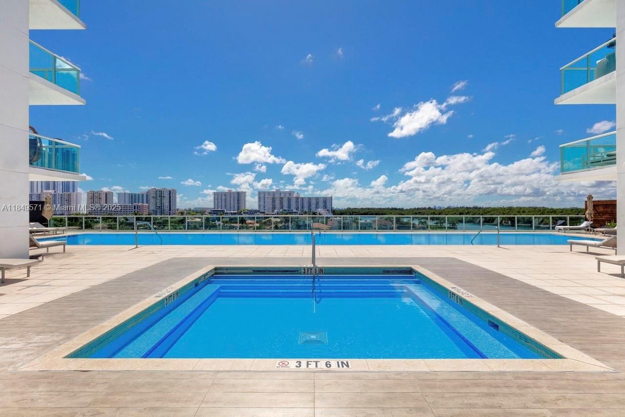 Real estate property located at 400 Sunny Isles Blvd #307, Miami-dade, 400 Sunny Isles Condo Eas, Sunny Isles Beach, FL