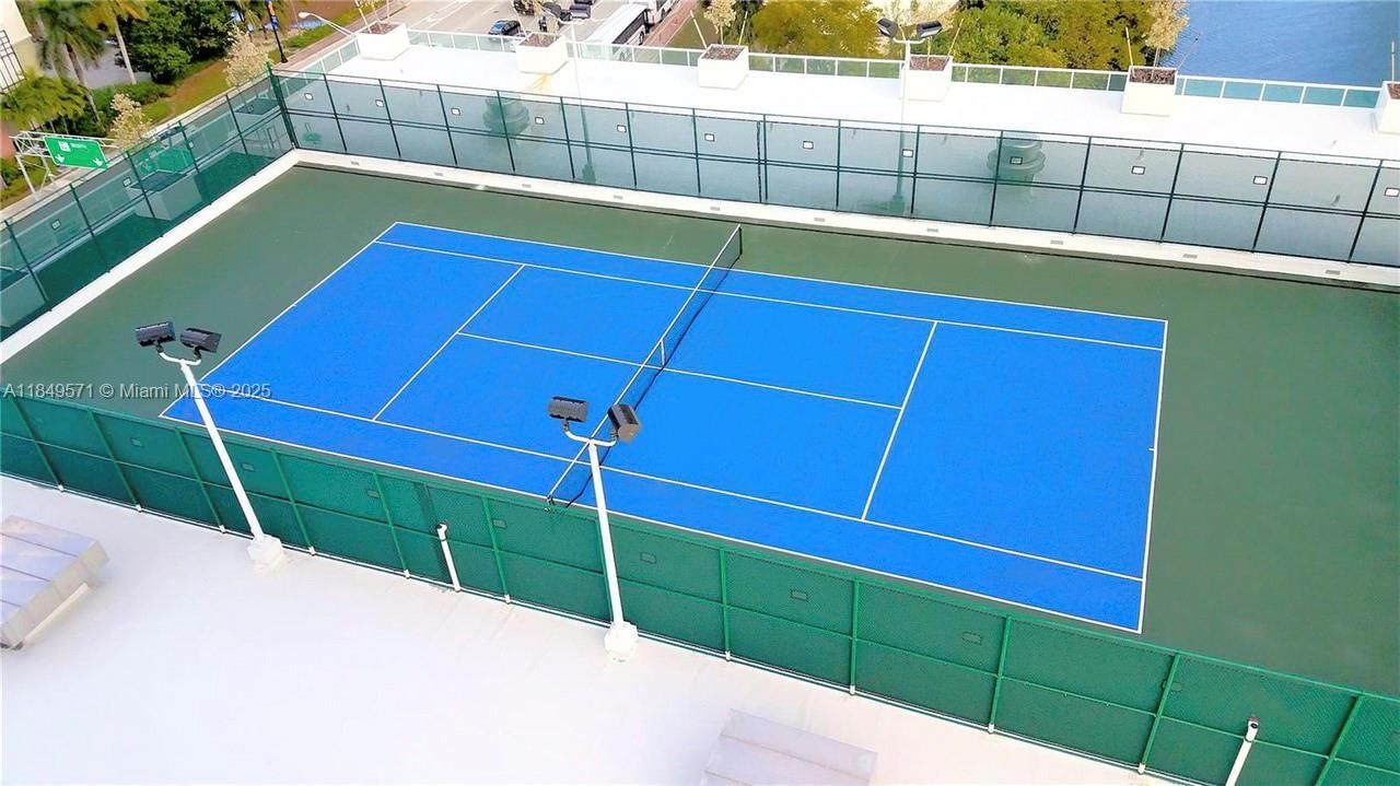 Real estate property located at 400 Sunny Isles Blvd #307, Miami-dade, 400 Sunny Isles Condo Eas, Sunny Isles Beach, FL