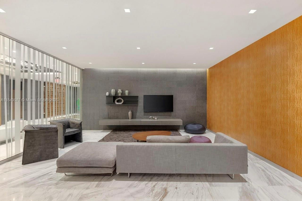 Real estate property located at 400 Sunny Isles Blvd #307, Miami-dade, 400 Sunny Isles Condo Eas, Sunny Isles Beach, FL