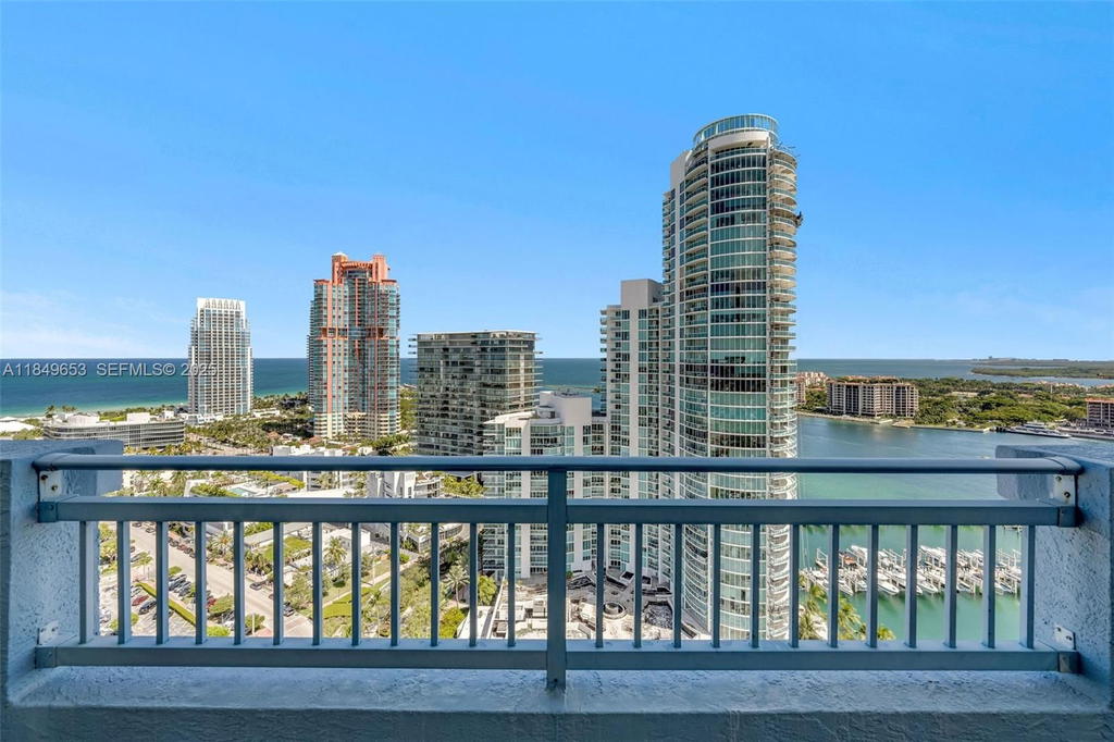 Real estate property located at 90 Alton Rd #2702, Miami-dade, Yacht Club At Portofino C, Miami Beach, FL