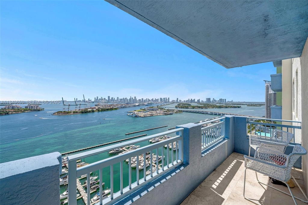 Real estate property located at 90 Alton Rd #2702, Miami-dade, Yacht Club At Portofino C, Miami Beach, FL
