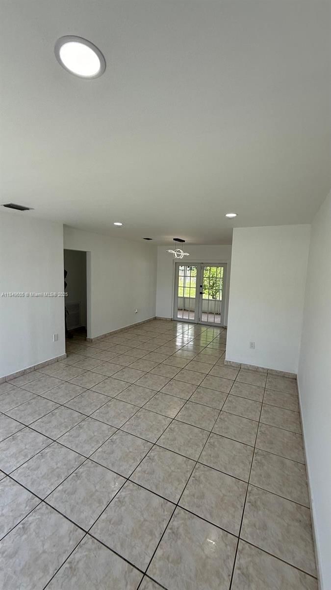 Real estate property located at 18310 5th Ave, Miami-dade, Miami Modern Manors 1st A, Miami Gardens, FL