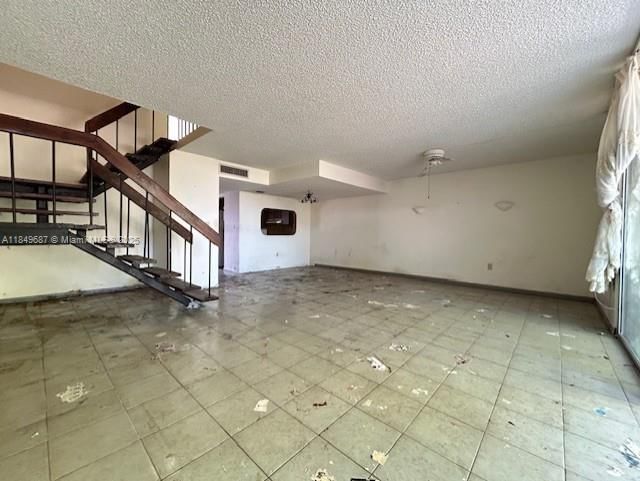 Real estate property located at 14124 Kendale Lakes Cir, Miami-dade, Kendale Lakes North Sec 7, Miami, FL