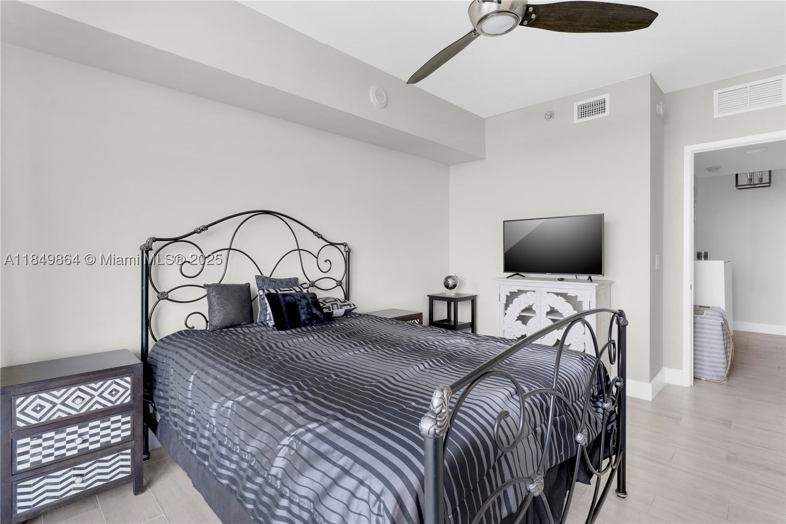 Real estate property located at 185 7th St #1901, Miami-dade, Latitude On The River Con, Miami, FL