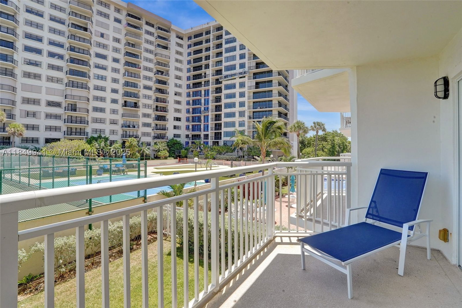 Real estate property located at 1770 Ocean Blvd #203, Broward, Ocean Sounds Condo, Lauderdale By The Sea, FL