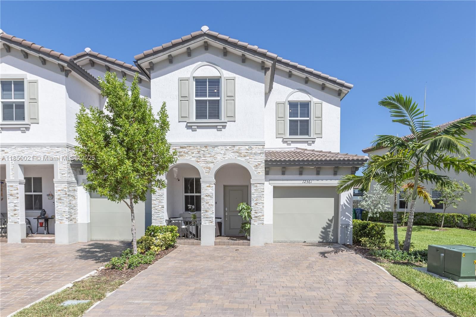 Real estate property located at 12561 23rd Pl, Miami-dade, Golf Ests 1st Addn, Miami, FL