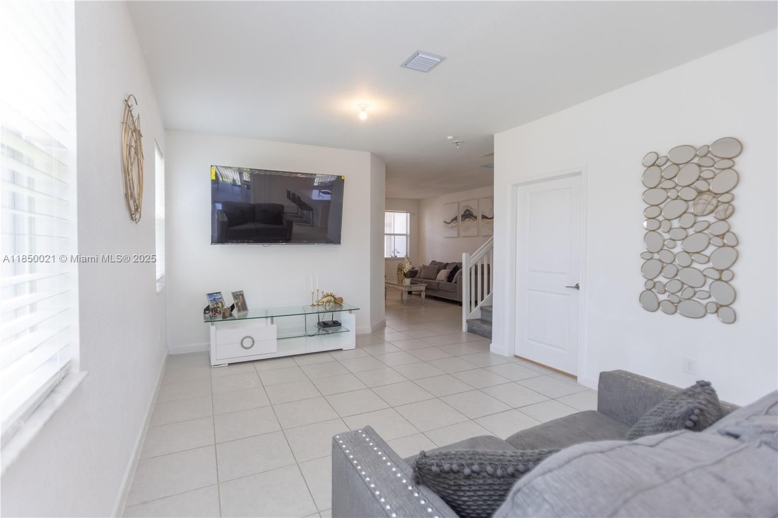 Real estate property located at 12561 23rd Pl, Miami-dade, Golf Ests 1st Addn, Miami, FL