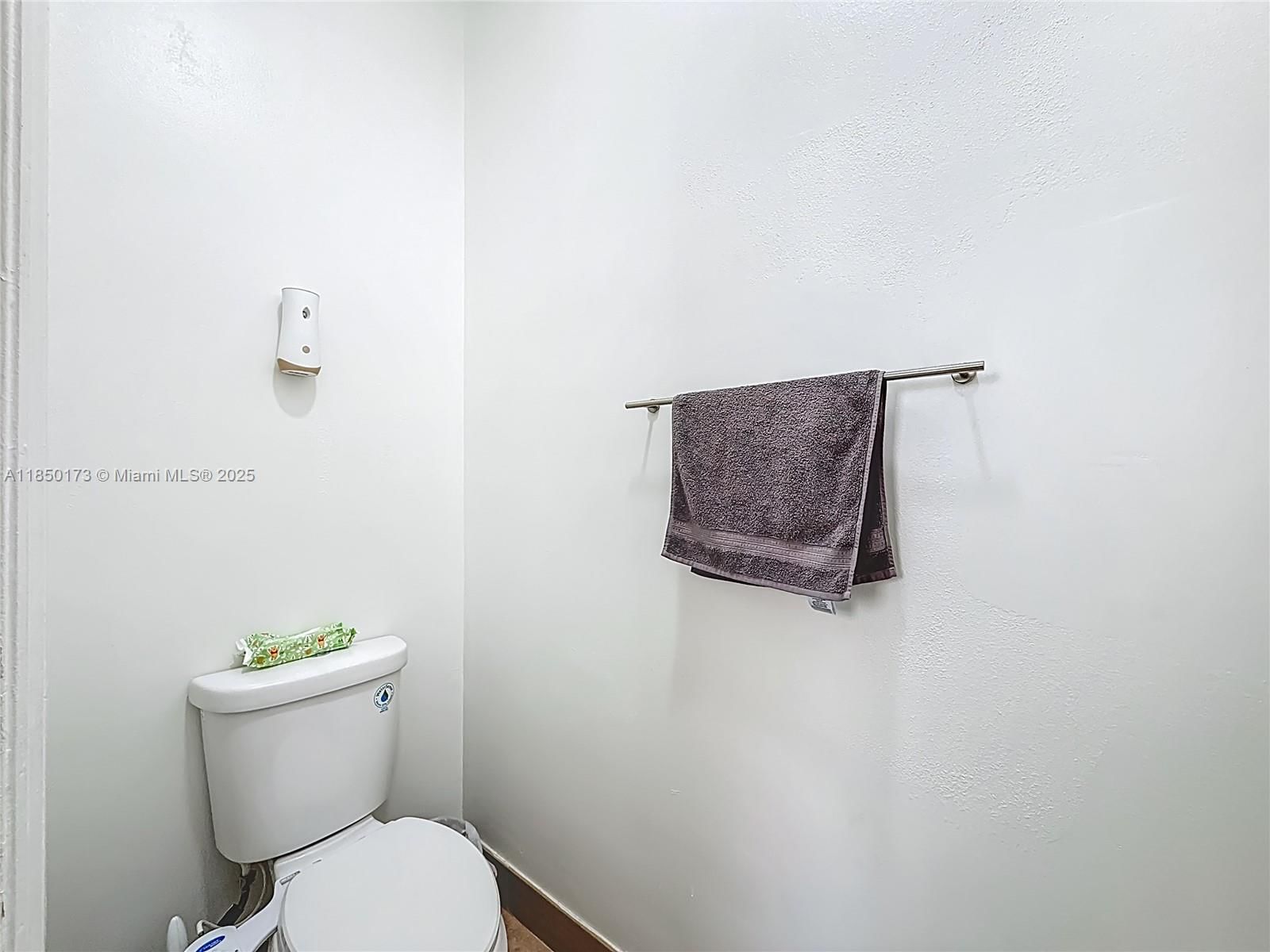 Real estate property located at , Broward, Emerald Courts - Opal Cre, Weston, FL