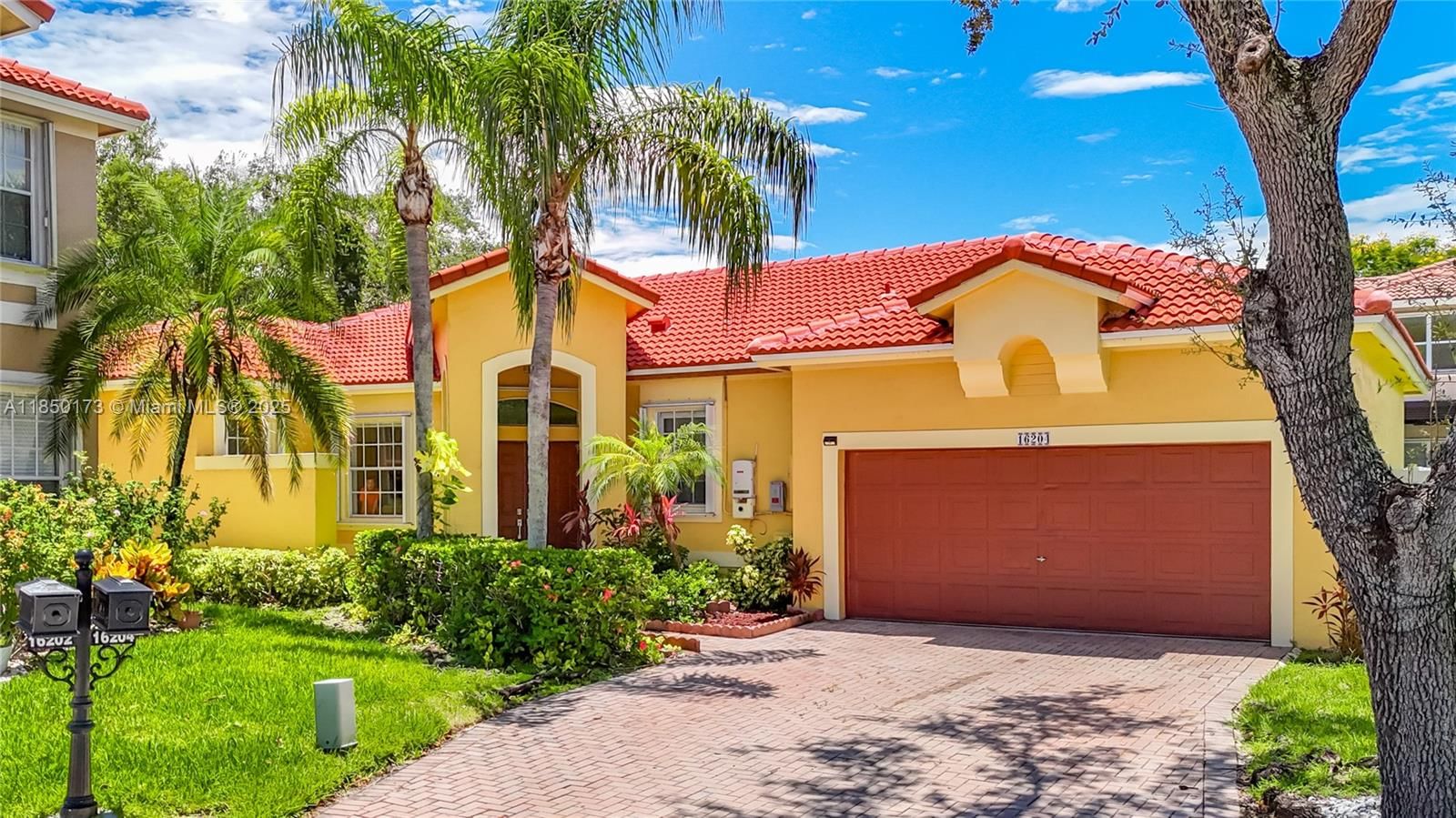 Real estate property located at , Broward, Emerald Courts - Opal Cre, Weston, FL