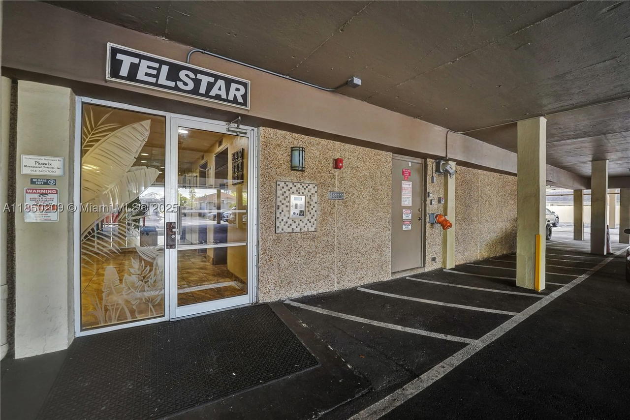 Real estate property located at 1811 Jefferson St #606, Broward, Telstar Condominium Inc, Hollywood, FL