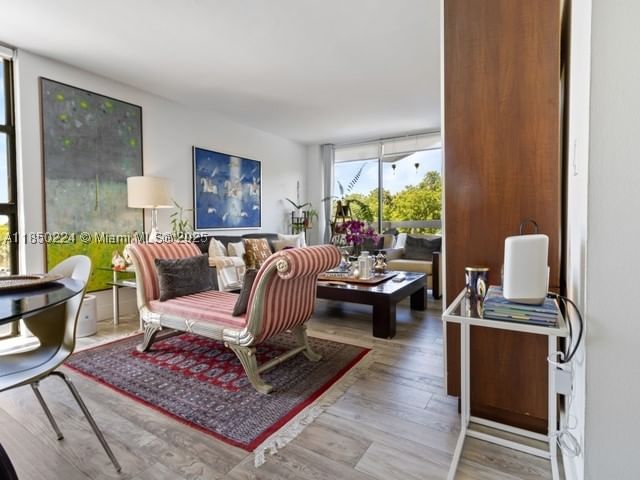 Real estate property located at 2501 Brickell Ave #307, Miami-dade, Brickell Park Condo, Miami, FL