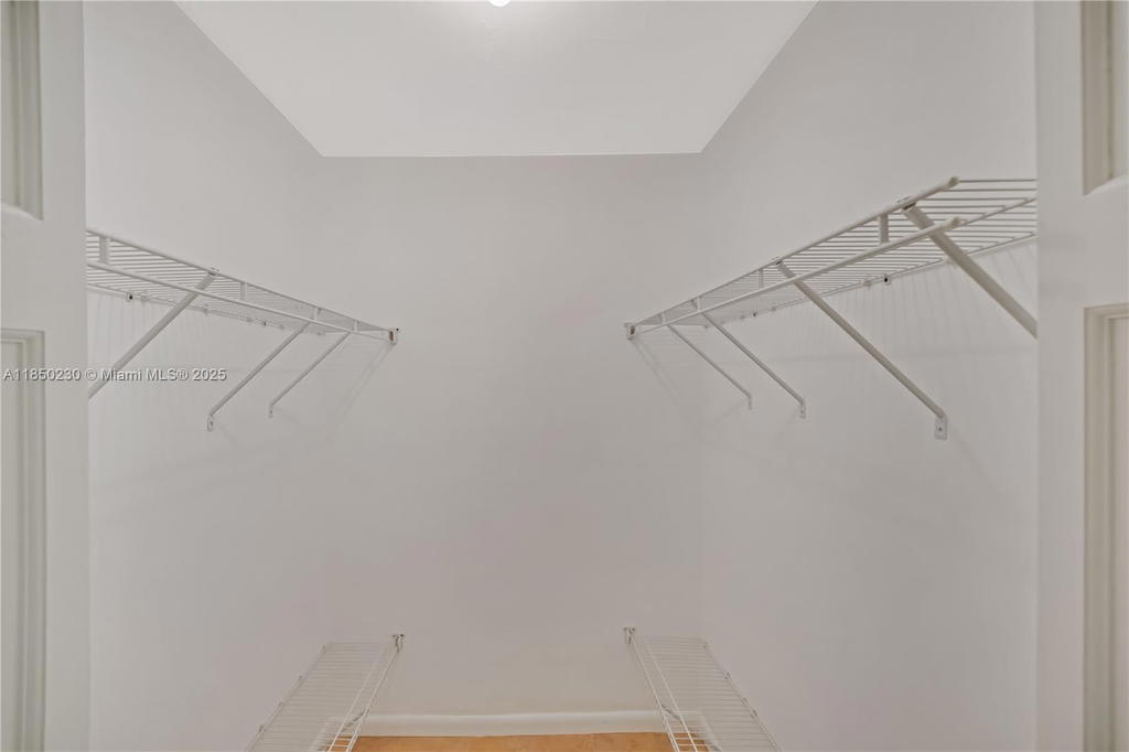 Real estate property located at 830 18th St, Broward, Pinehurst, Fort Lauderdale, FL